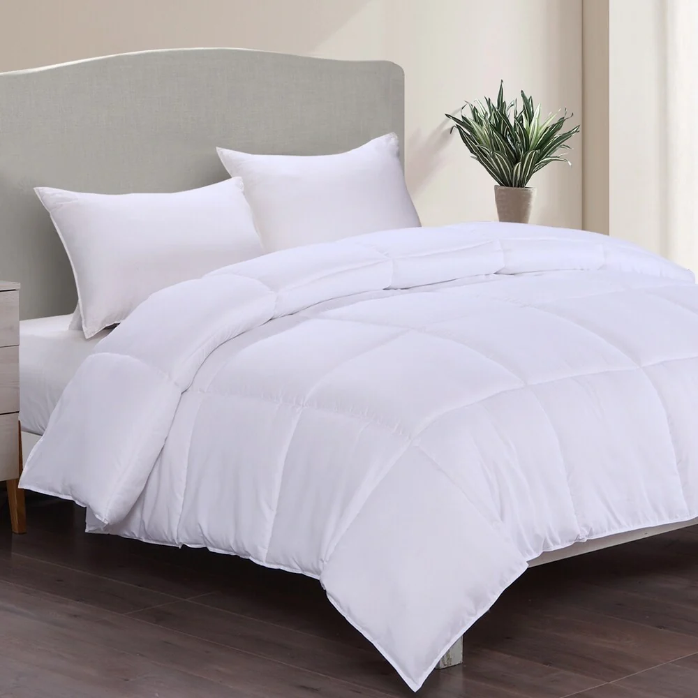 Stayclean Down Alternative Microfiber Comforter with Stain Control
