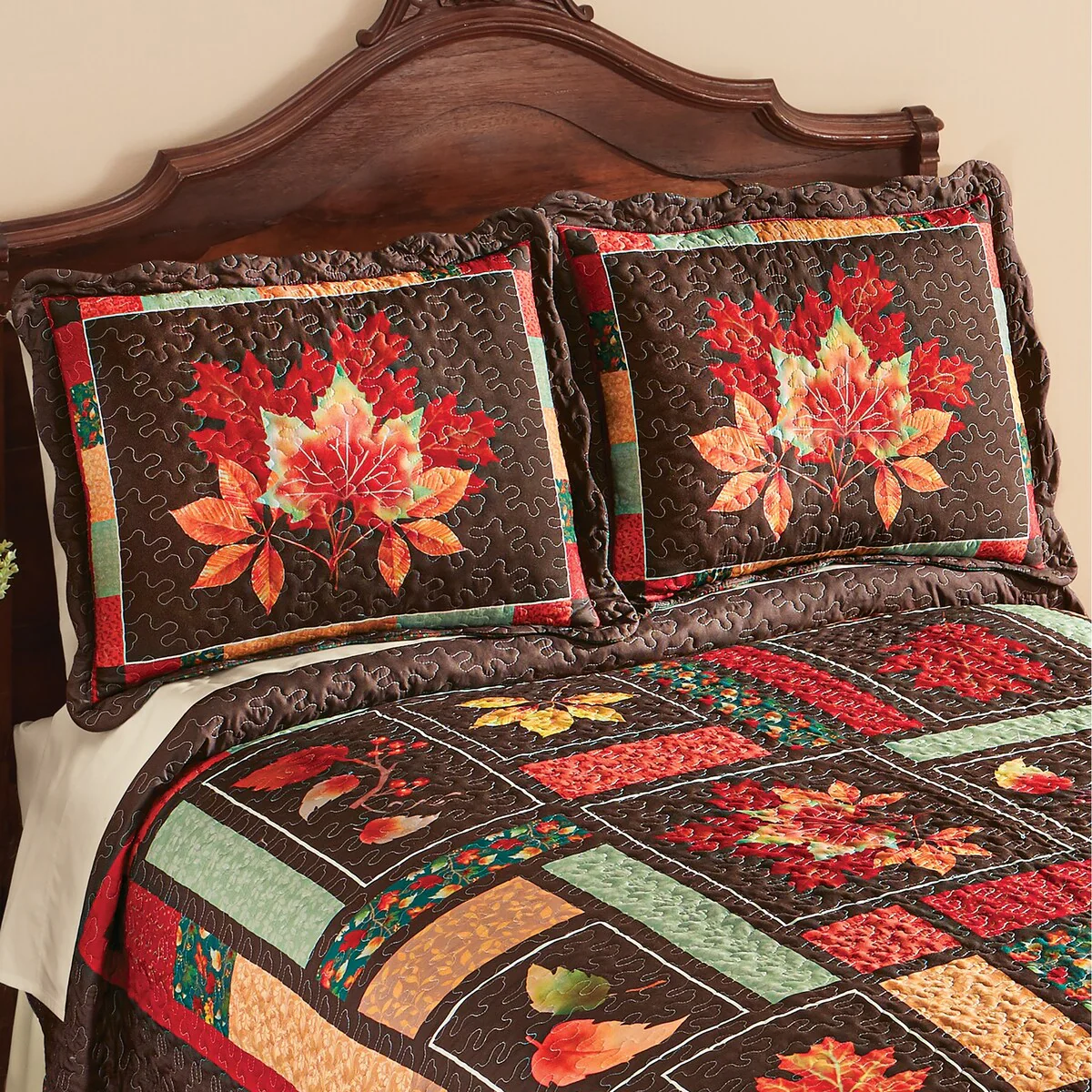 Seasonal Autumn Leaf Patchwork Design Pillow Sham