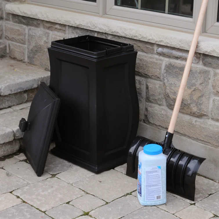 Ariani 22 Gallon Plastic Deck Box