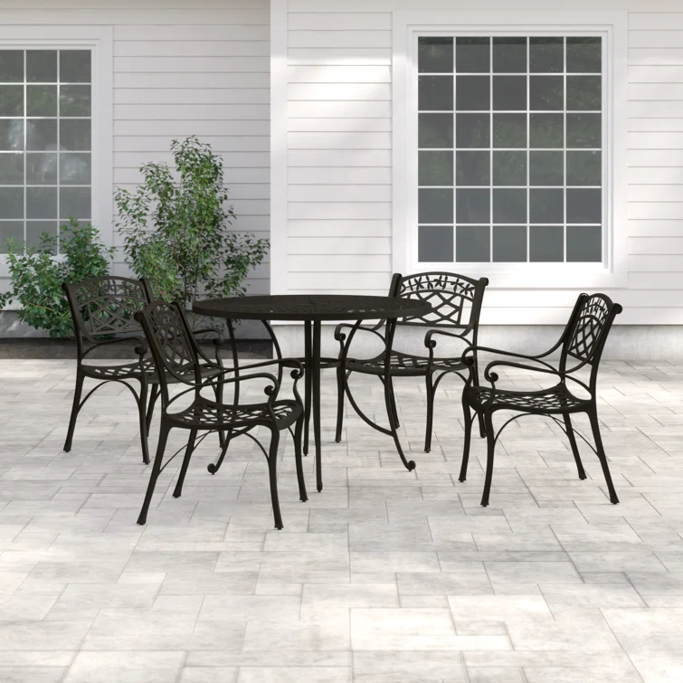 Algrid 4 - Person Round Outdoor Dining Set