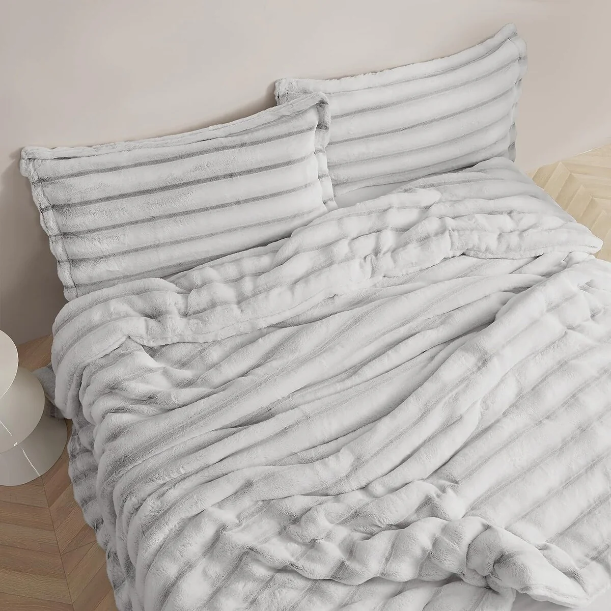 Jelly Rolls Chunky Bunny - Coma Inducer? Oversized Comforter Set - Snowy Black
