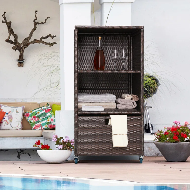 Water Resistant Wicker Towel Valet with Wheels & Cover
