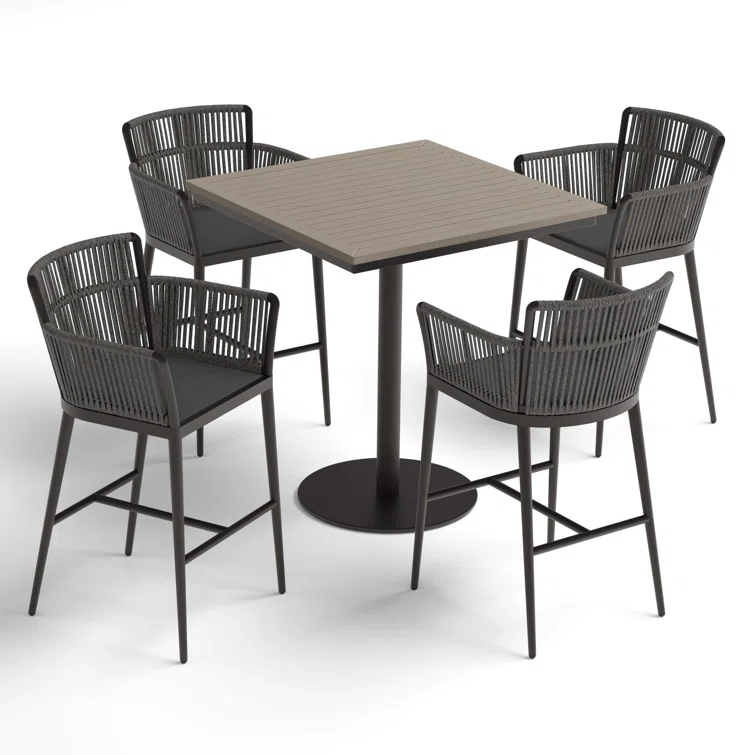 Nette And Travira Square 4 - Person 38