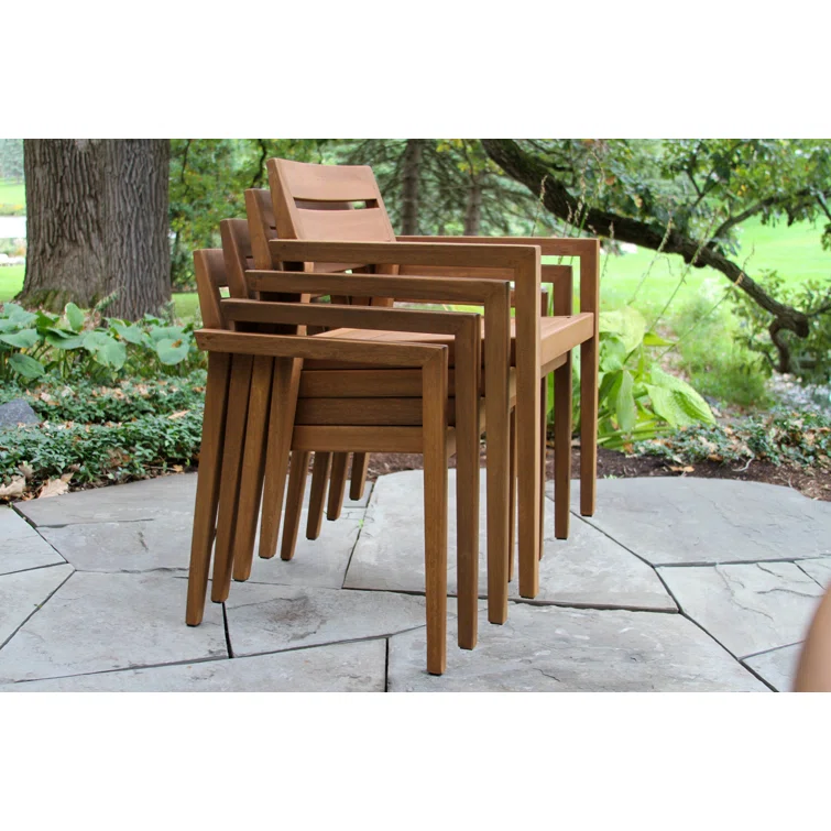 Fleur 4 - Person Round Outdoor Dining Set
