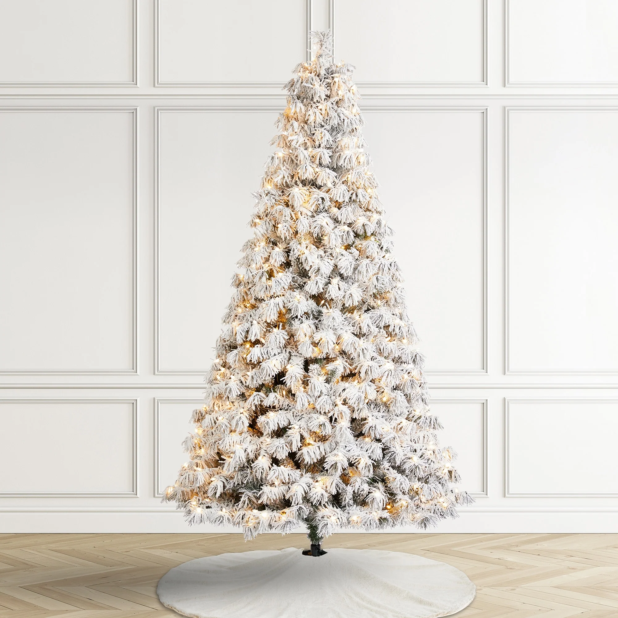 Glitzhome 7.5ft/9ft Pre-Lit Flocked Full Spruce Artificial Christmas Tree with C3 Lights Foot Switch
