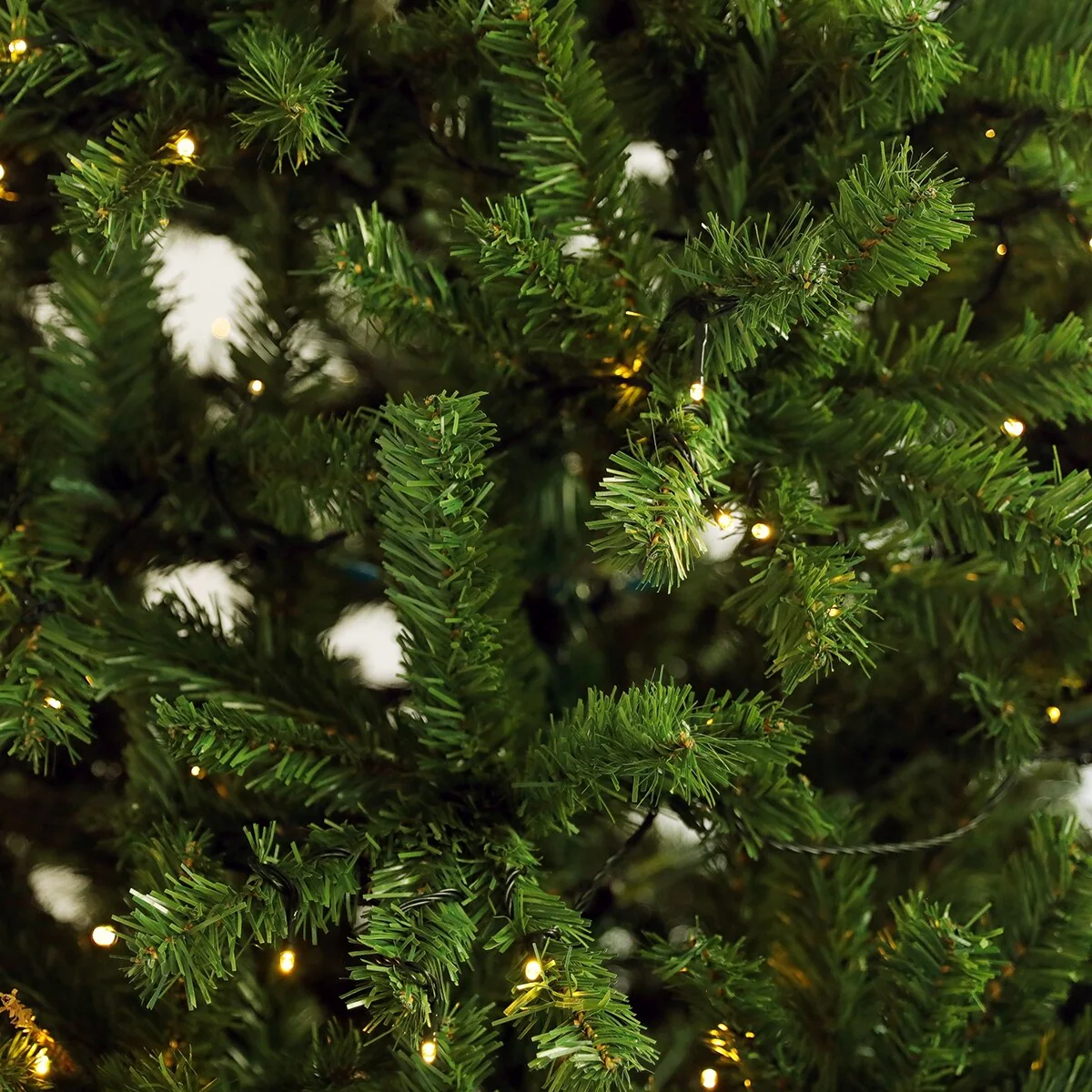 6ft/7.5ft Pre-Lit Hinged Christmas Tree, Full-Bodied with 1000/1420 Tips, PVC Fir and Foldable Metal Stand