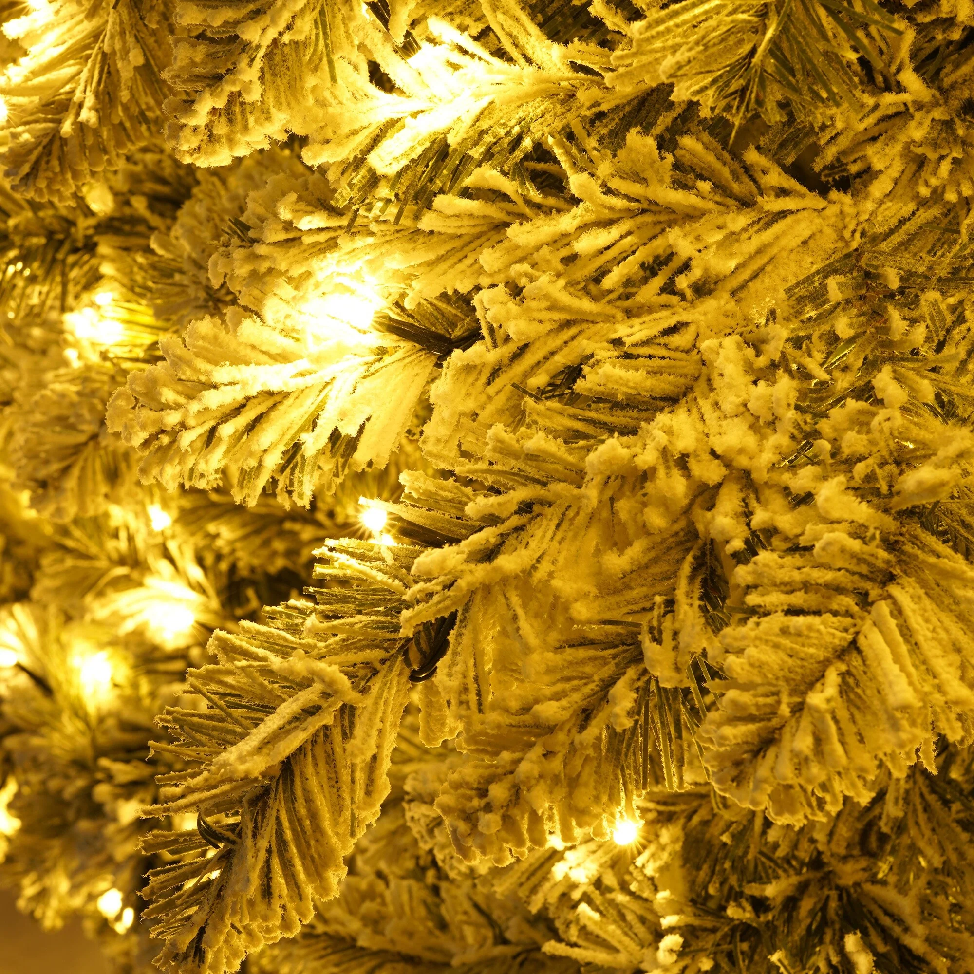 Flocked 7.5ft Christmas Tree with 400 LED Lights and 1050 Bendable Branches