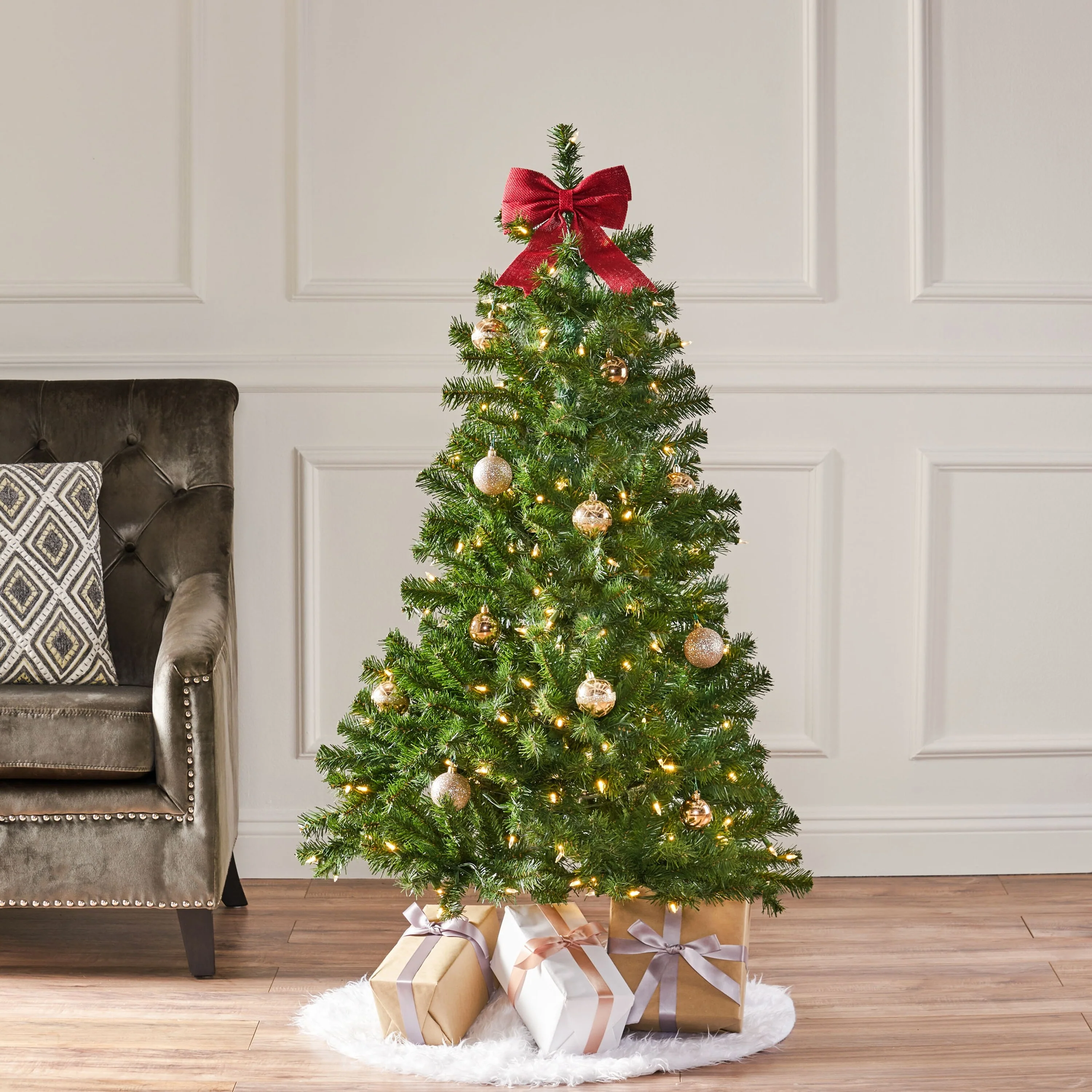 Eco-Friendly 4.5FT Pre-Lit Artificial Christmas Tree with 200 Clear LED Lights, Perfect for Small Spaces