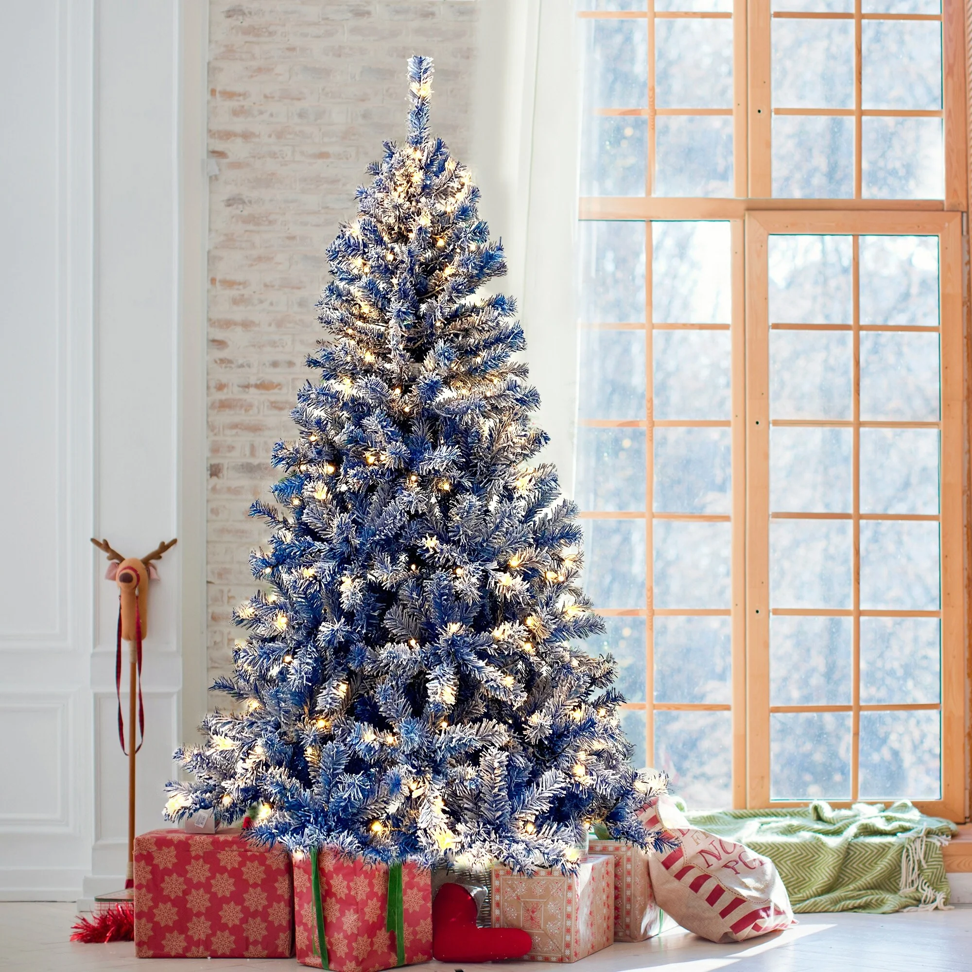 6FT Pre-Lit Hinged Artificial Fir Christmas Tree with Snow Flocked Branches, 750 Tips, and 300 Warm LED Lights