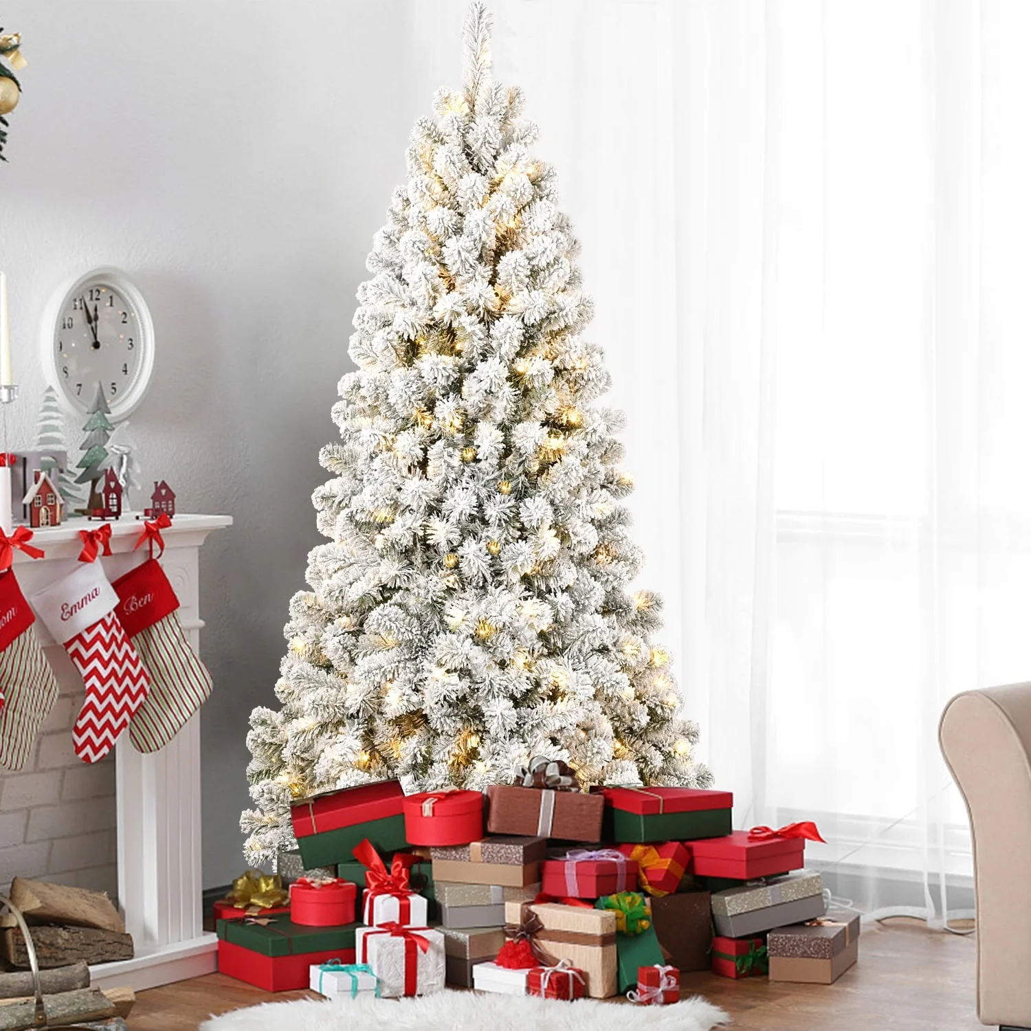 Snow-Flocked Pre-Lit Christmas Tree with Memory Wire Tips and 300-400 Warm Lights, Easy Setup for Indoor Holiday Display