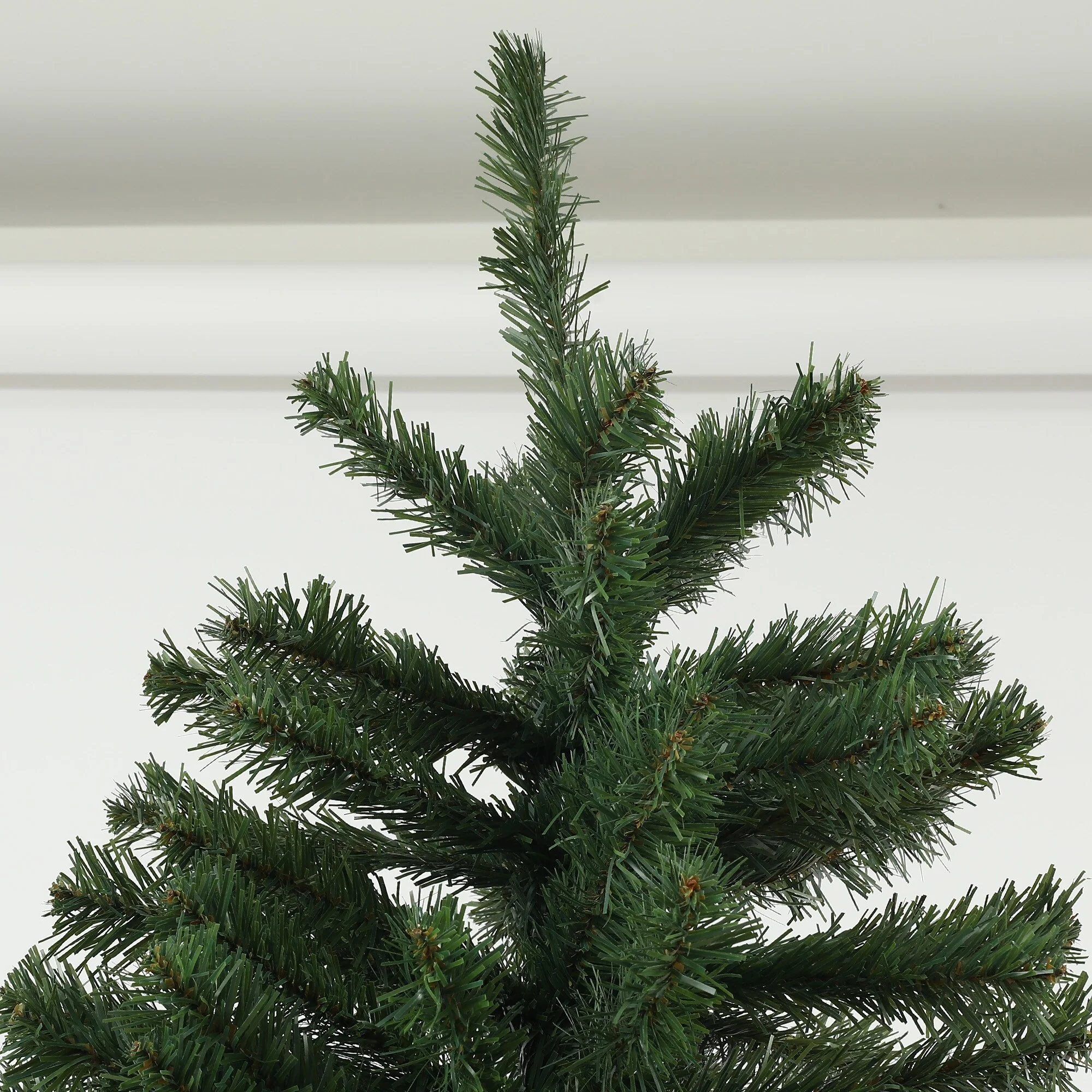 Unlit 6ft/7.5ft/9ft Artificial Christmas Tree, Auto Open Xmas Tree with 1000-2132 Branch Tips & Sturdy Steel Stand