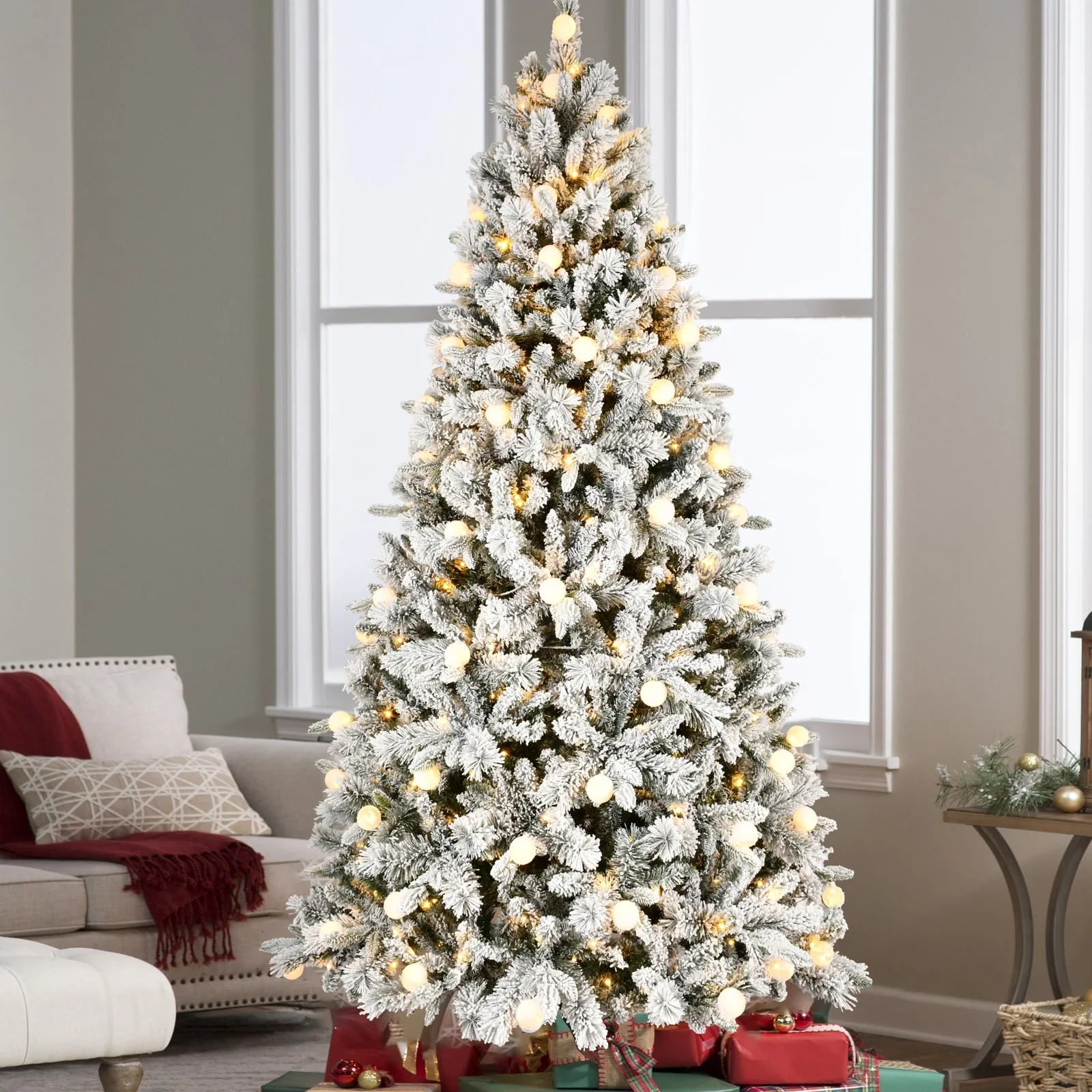 Premium Artificial Christmas Tree with Snow-Flecked PE PVC Pine Branches and 10-Function LED Lights in Warm and Colorful